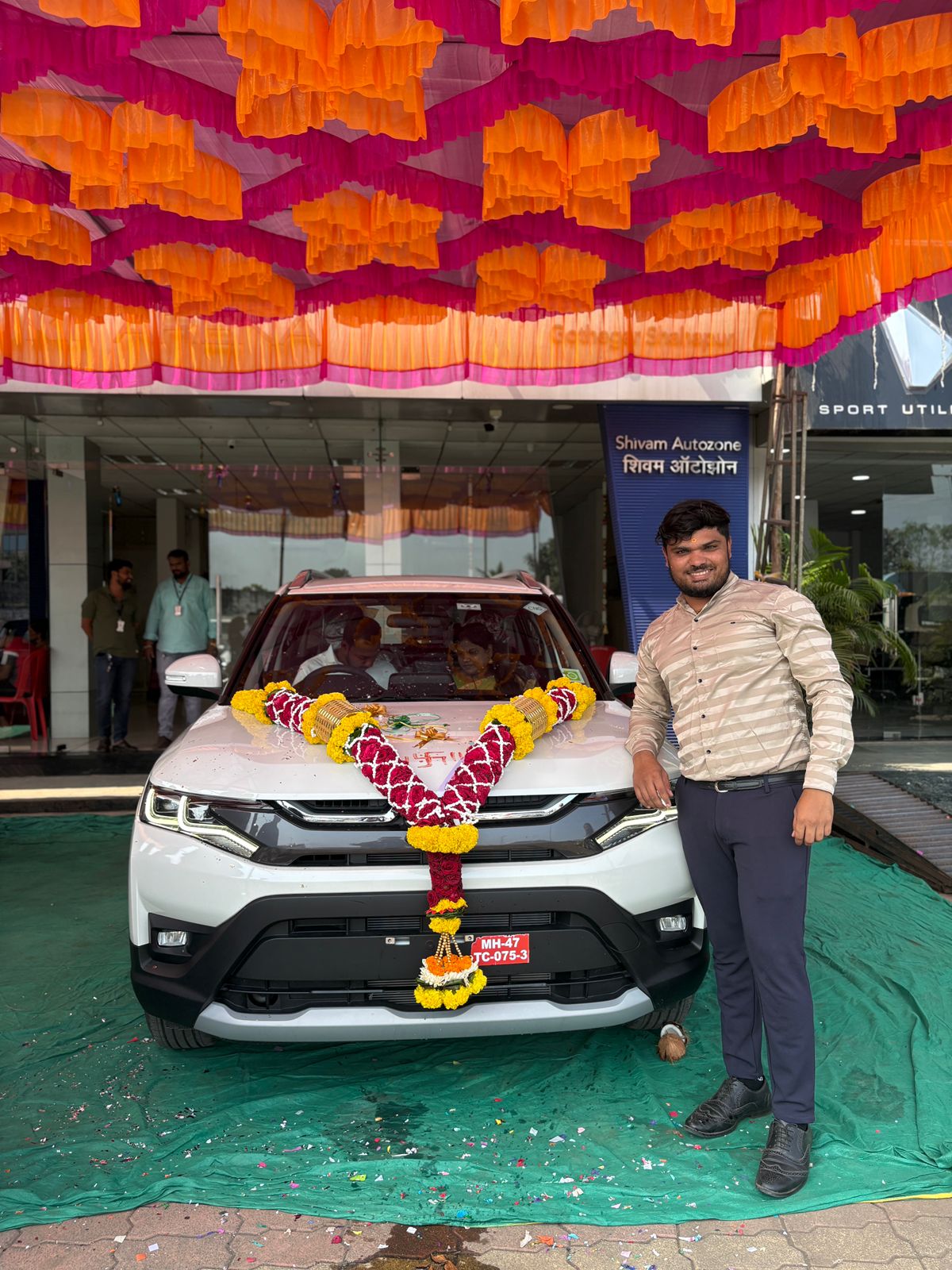 VALET PARKING DRIVERS AVAILABLE